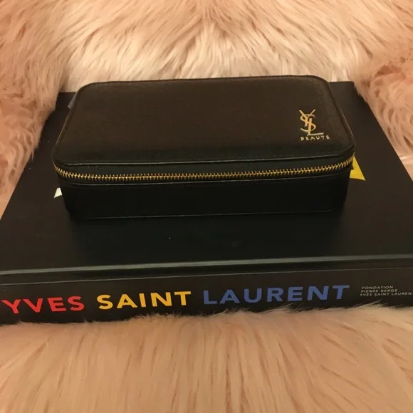 Yves saint laurent sales clutch bag sale